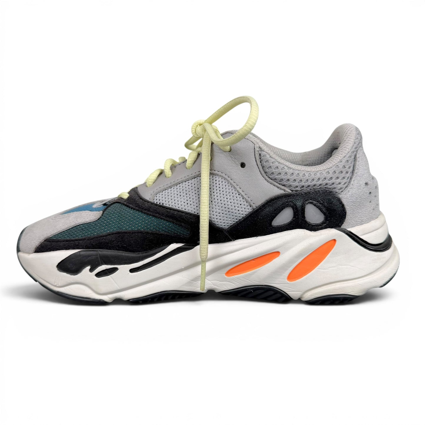 Yeezy 700 Wave Runner