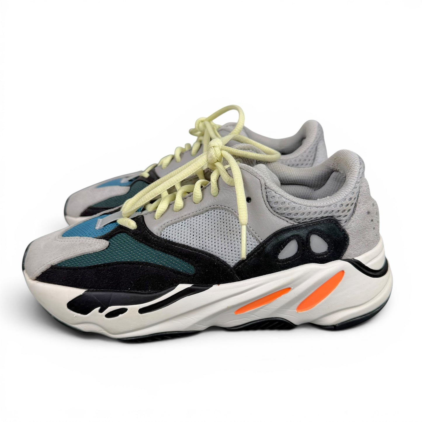 Yeezy 700 Wave Runner