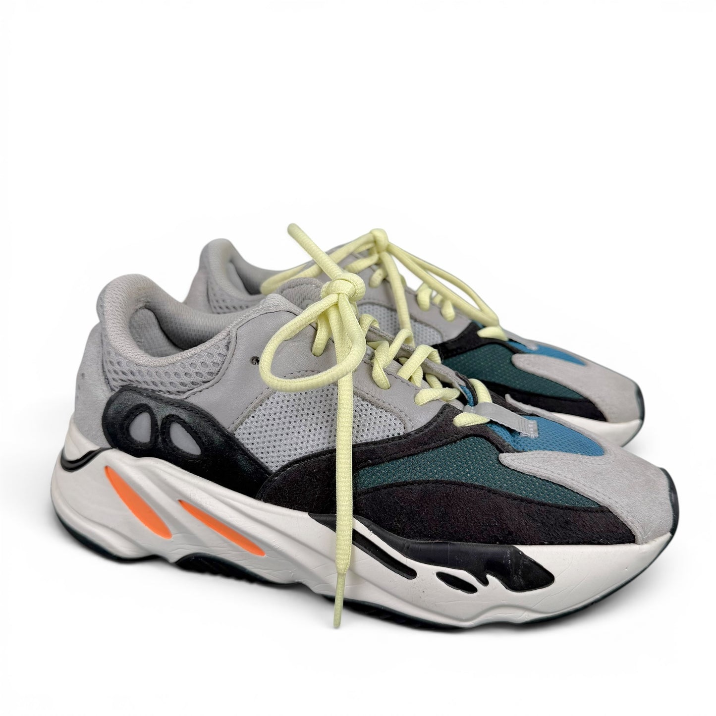 Yeezy 700 Wave Runner